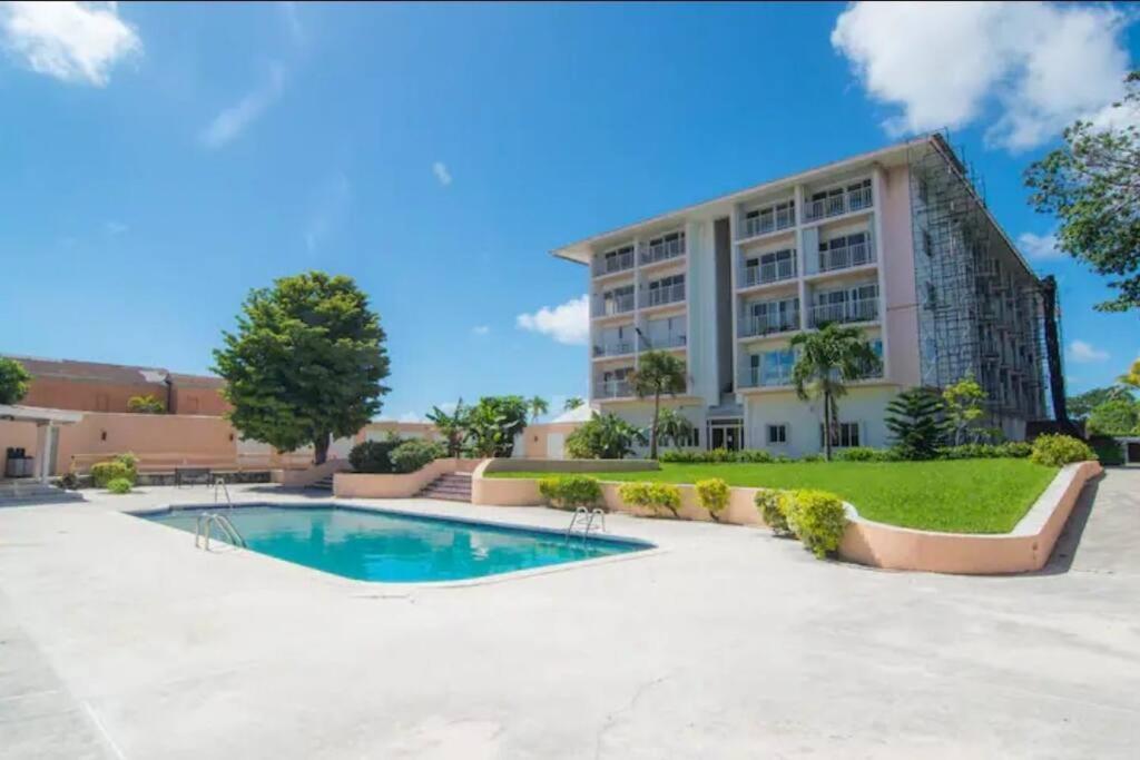Nassau Harbour Cozy 2 Bedroom Condo Exterior photo